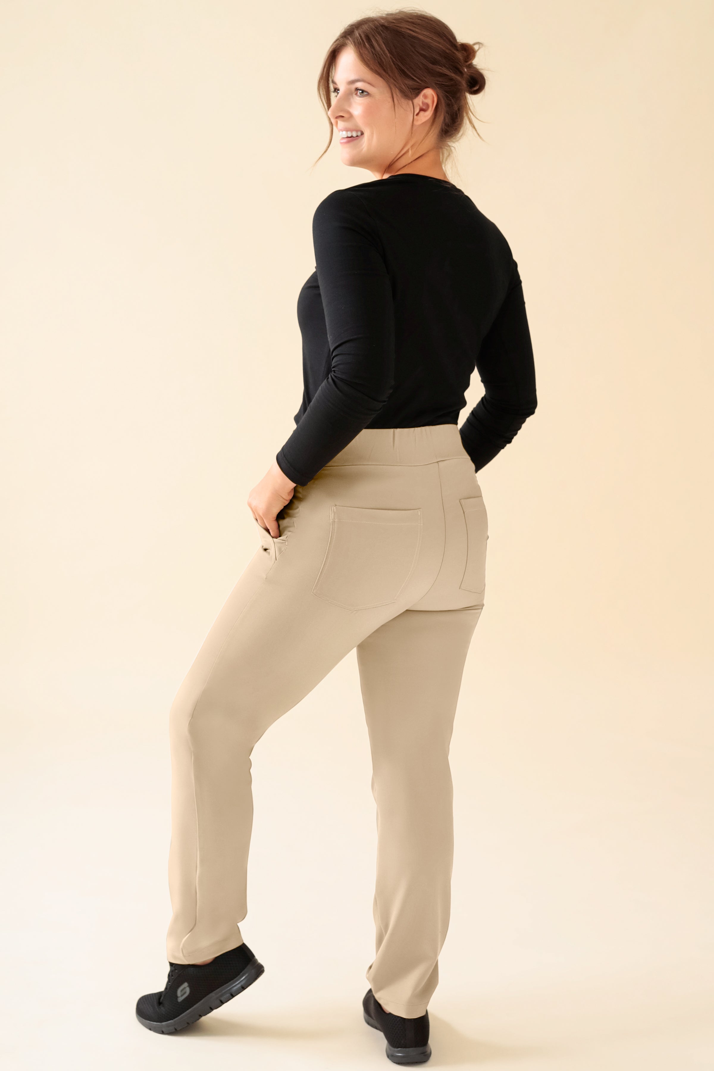 KAERE Hose Damen - gerader Saum Kurzgr. ohne Beintaschen sand