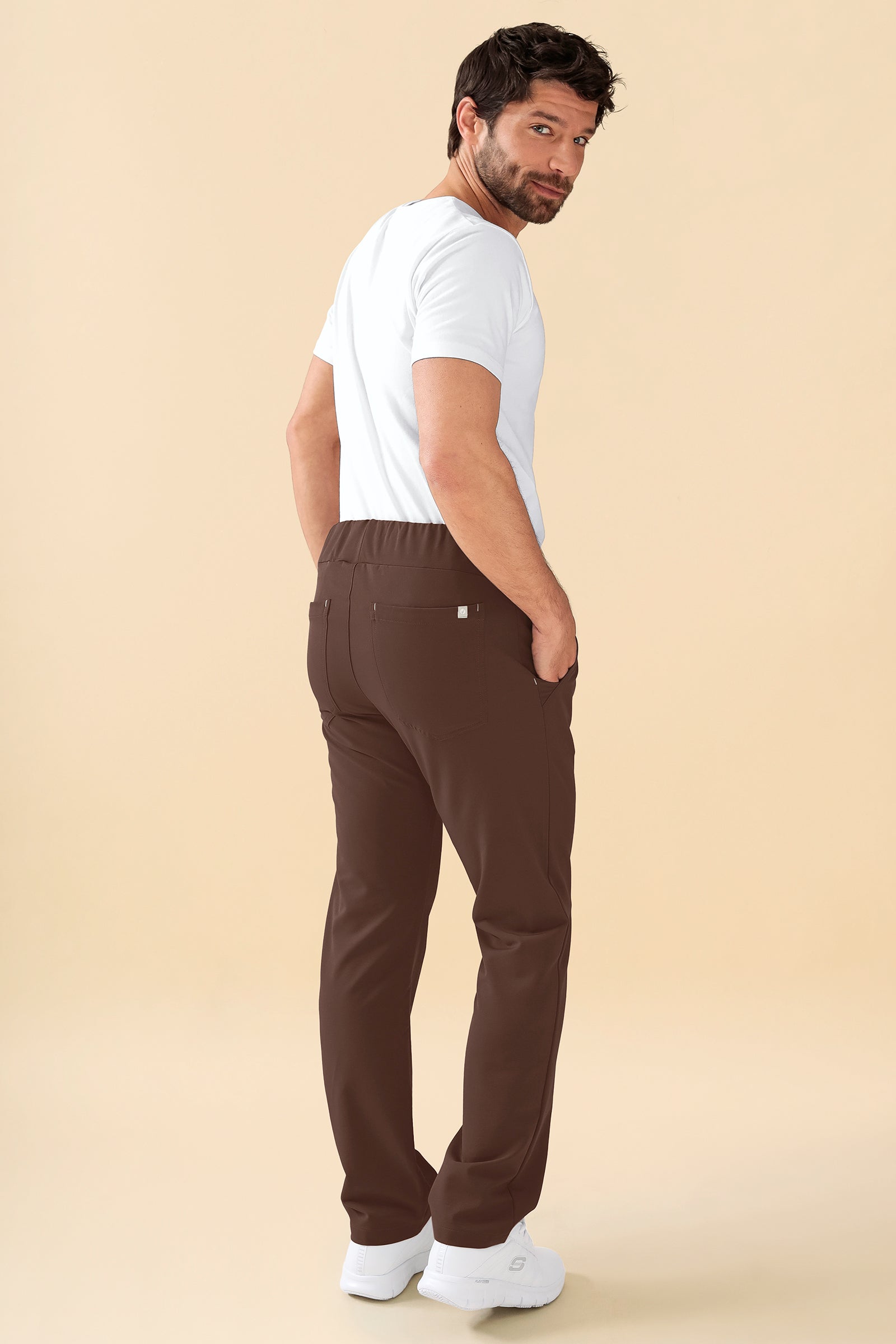 KAERE Hose Herren - gerader Saum Kurzgr. ohne Beintaschen coffee, Rückansicht