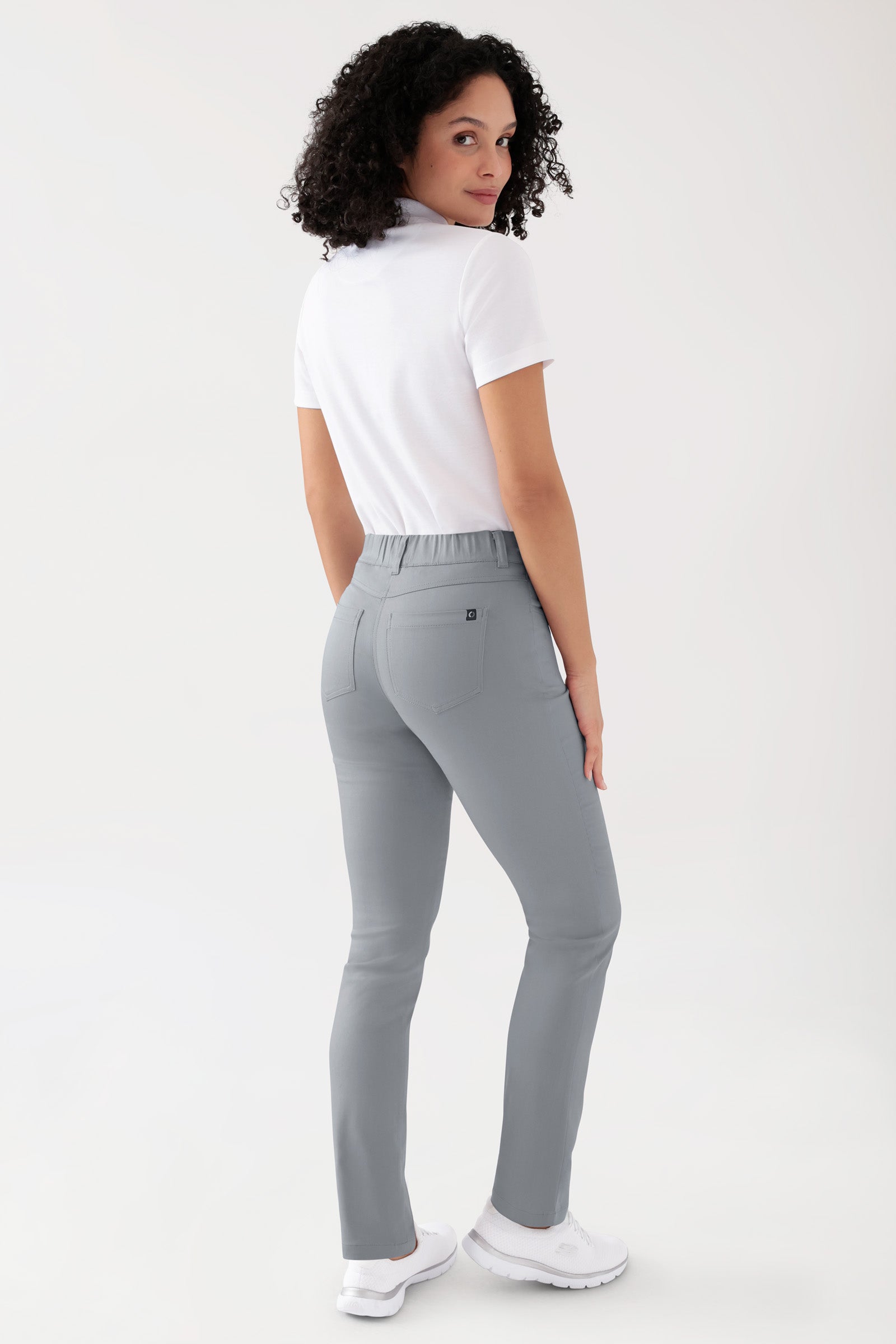 COMFY FLEX 5-Pocket Hose Damen - gerades Bein grau, Rückansicht Das Model ist 176 cm groß und trägt Größe 36