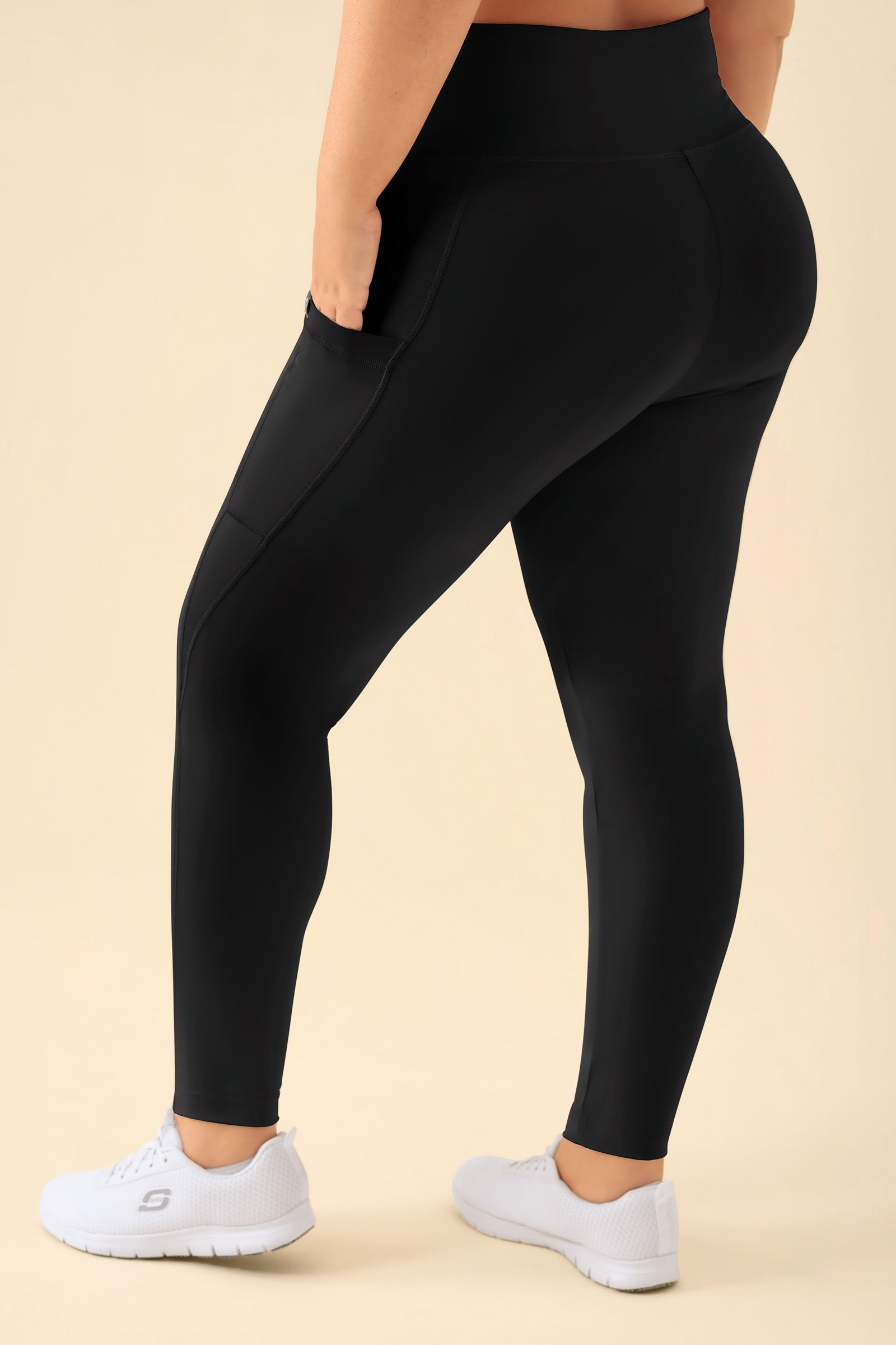 KAERE Leggings Damen - super elastisch schwarz, Rückansicht