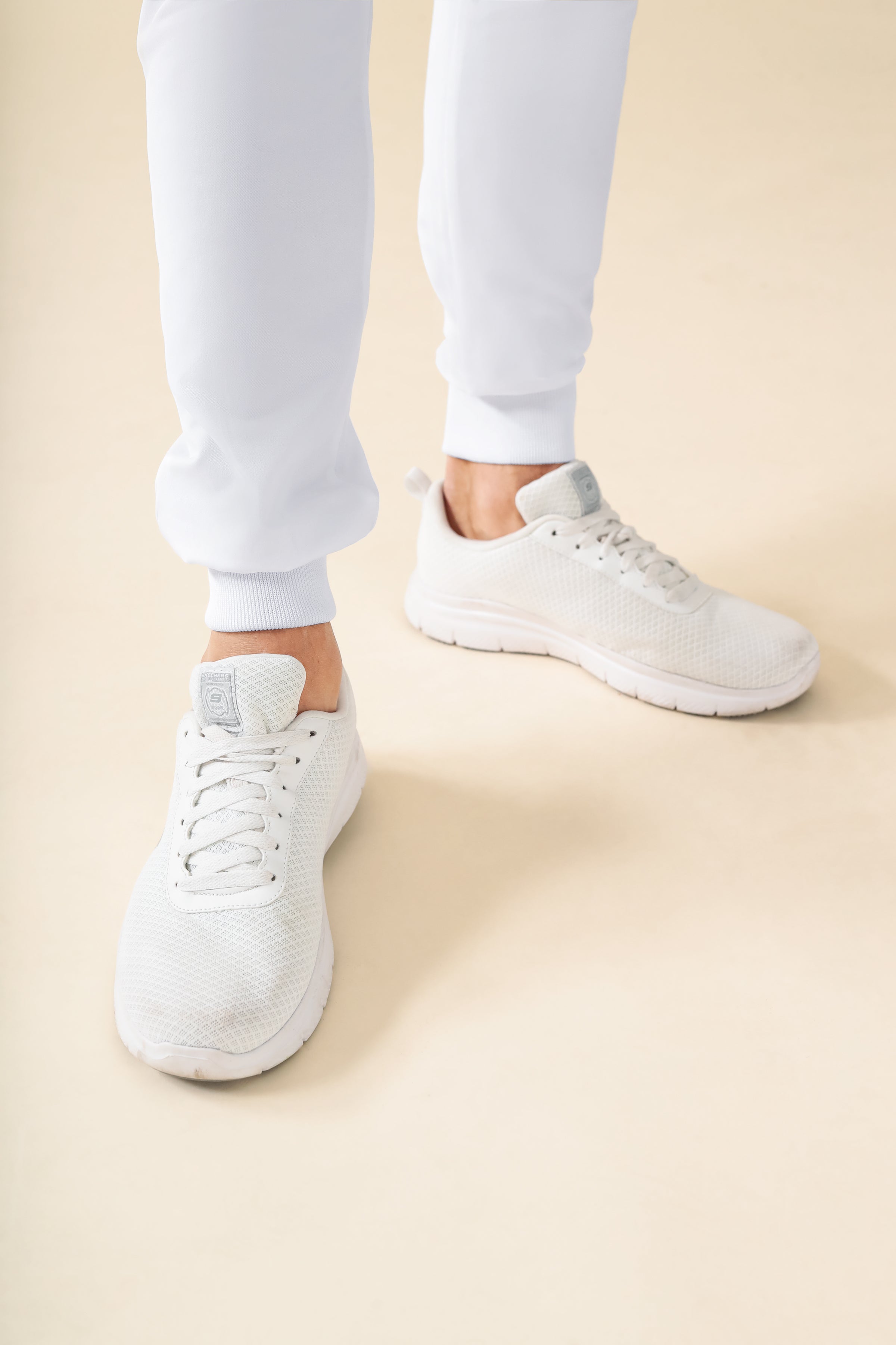 KAERE Hose Herren - Saumbündchen ohne Beintaschen weiß