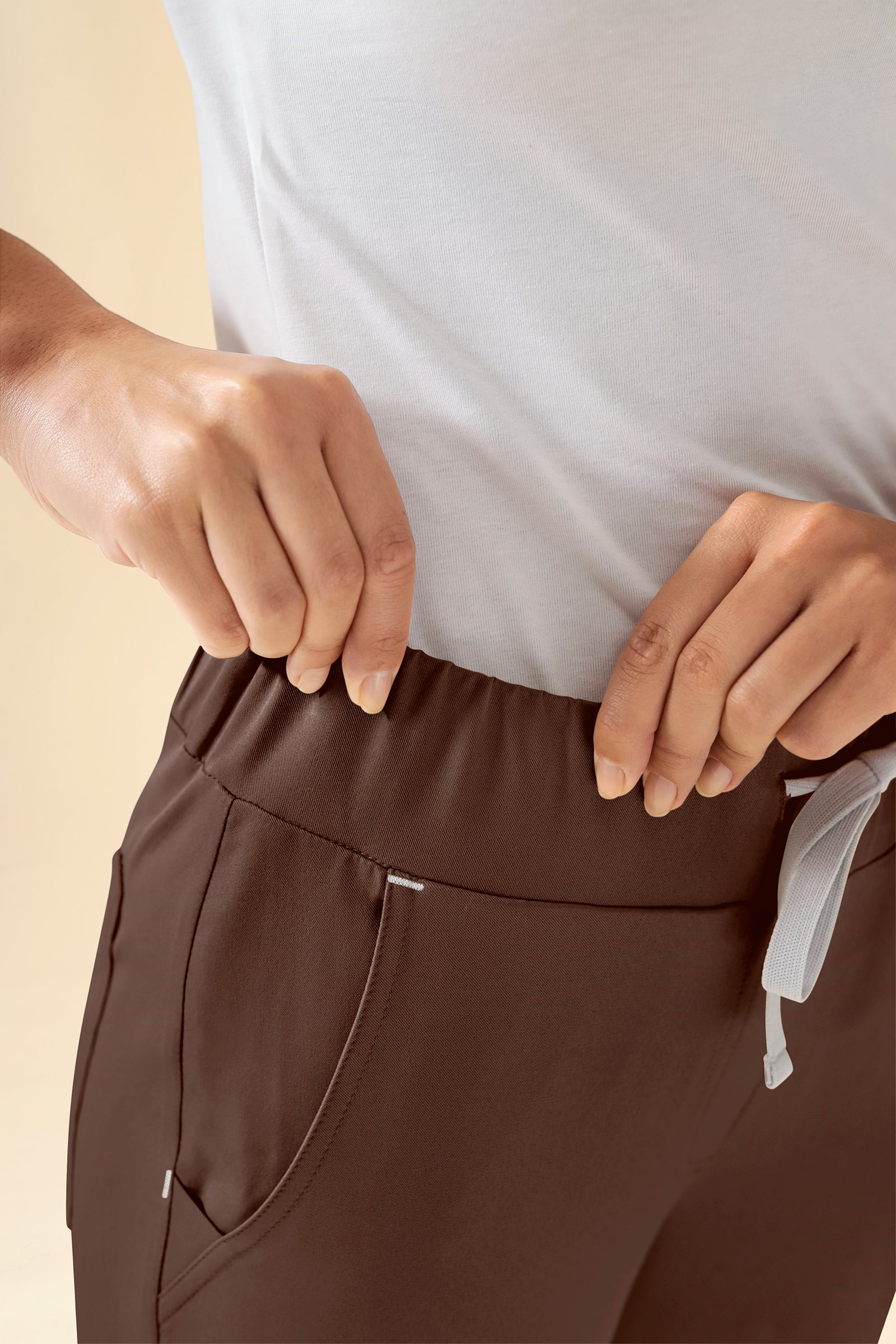 KAERE Hose Damen Normale Größe - Saumabschluss mit Strickbund coffee