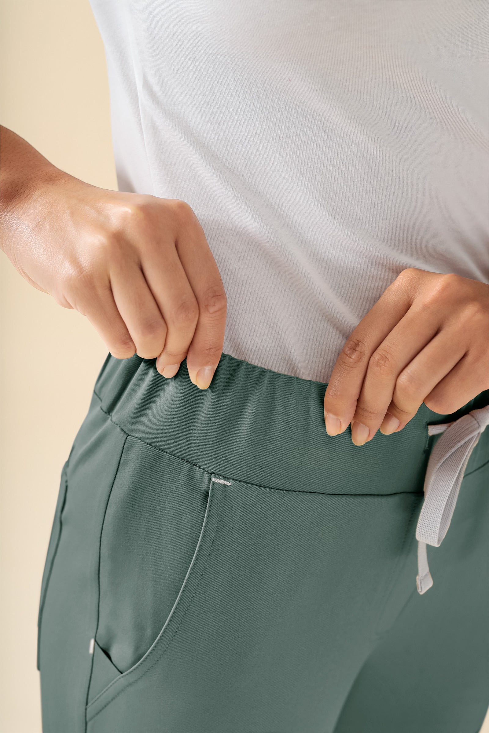 KAERE Hose Damen - gerader Saum ohne Beintaschen dunkelgrün