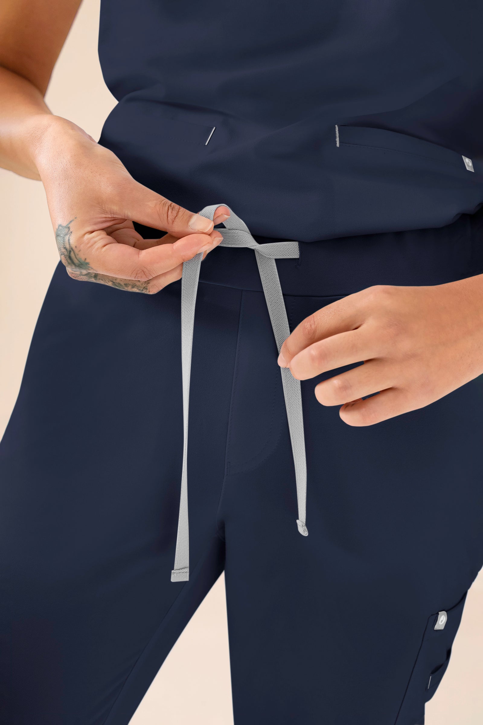 KAERE Hose Damen - gerader Saum mit Beintaschen navy