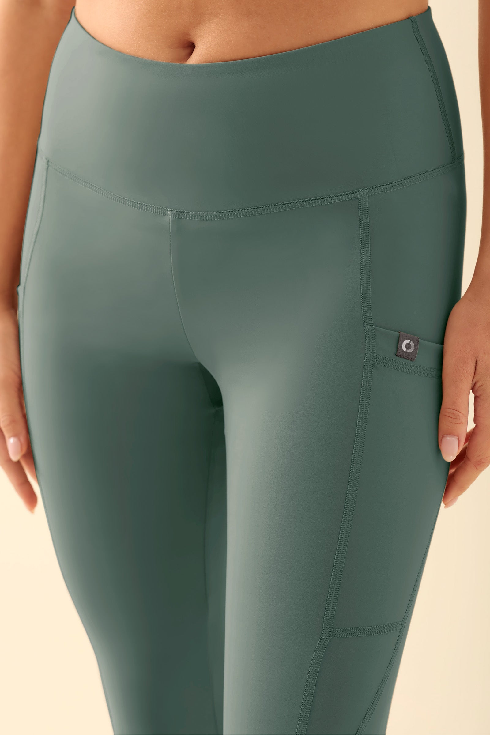 KAERE Leggings Damen - super elastisch dunkelgrün