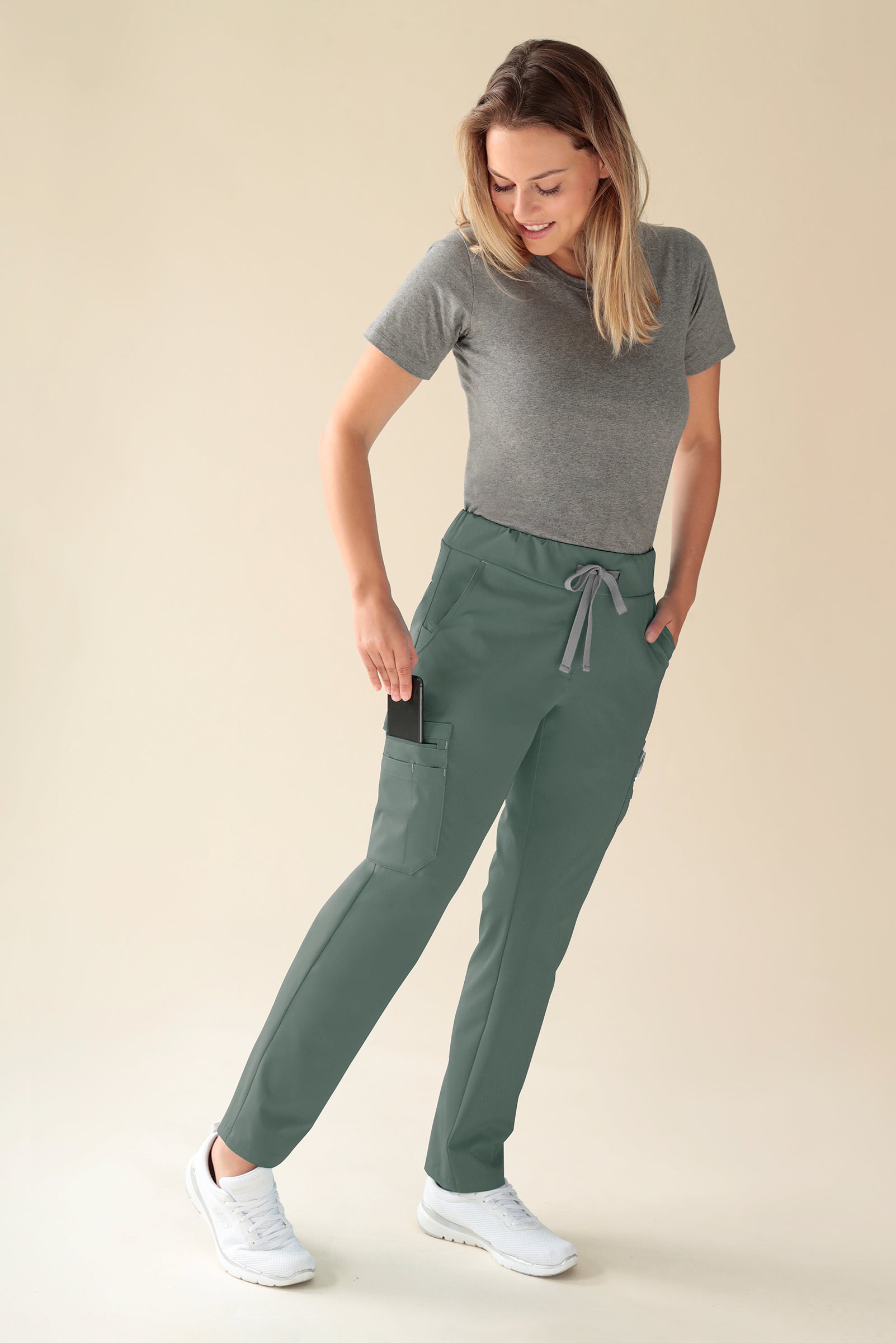 KAERE Hose Damen - gerader Saum Kurzgr. mit Beintaschen dunkelgrün