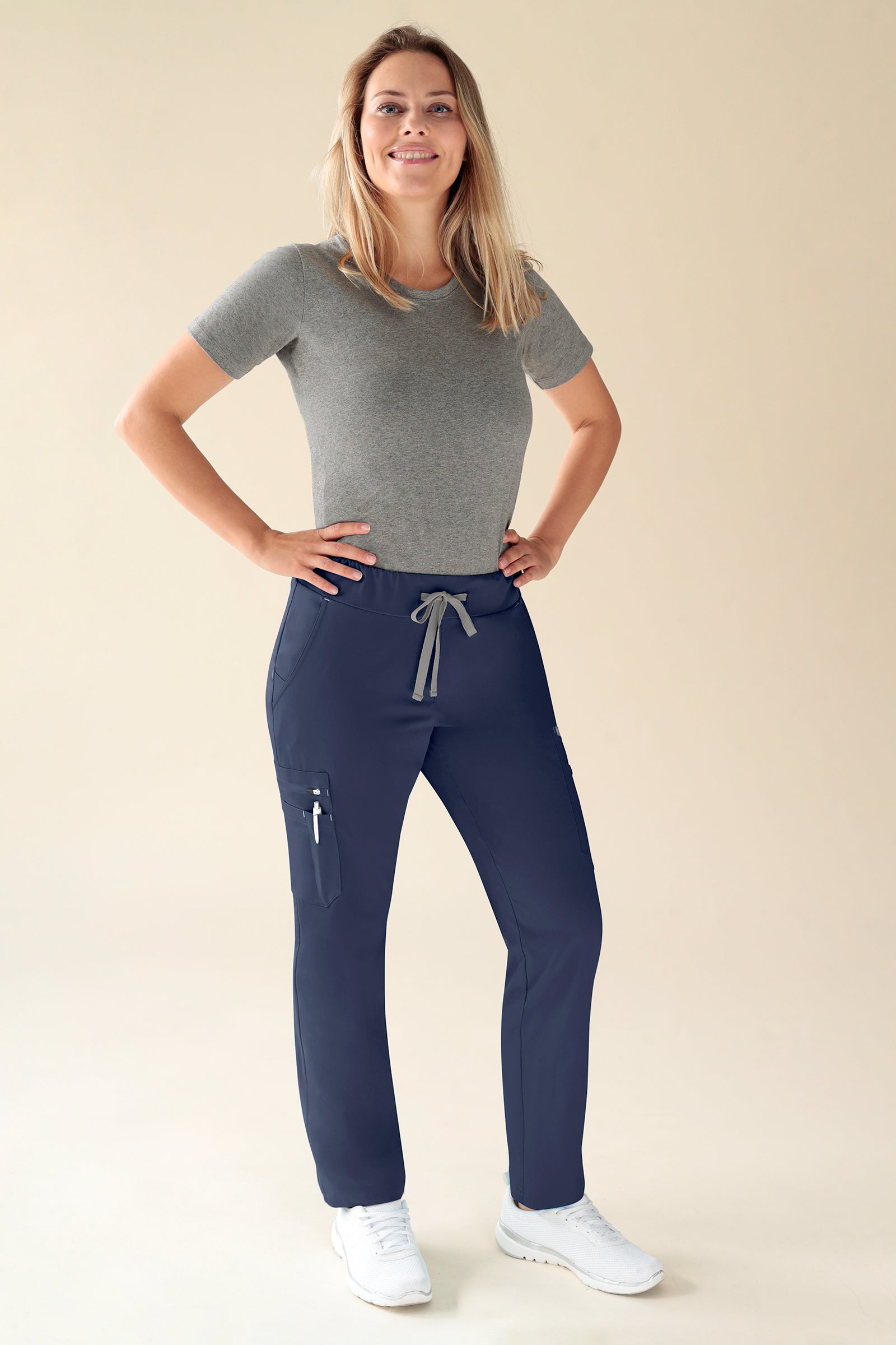 KAERE Hose Damen - gerader Saum Kurzgr. mit Beintaschen navy, Vorderansicht