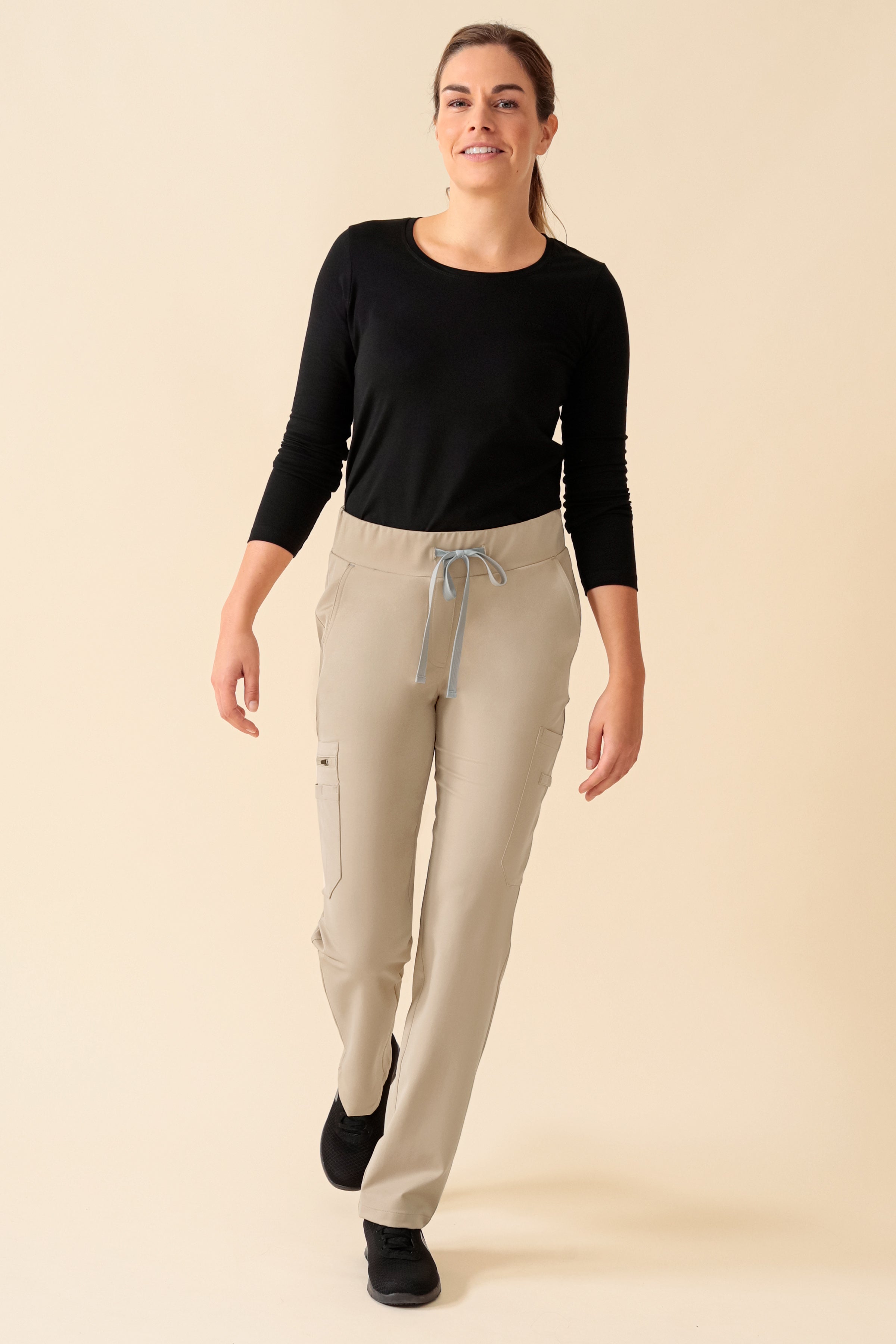 KAERE Hose Damen - gerader Saum Kurzgr. mit Beintaschen sand