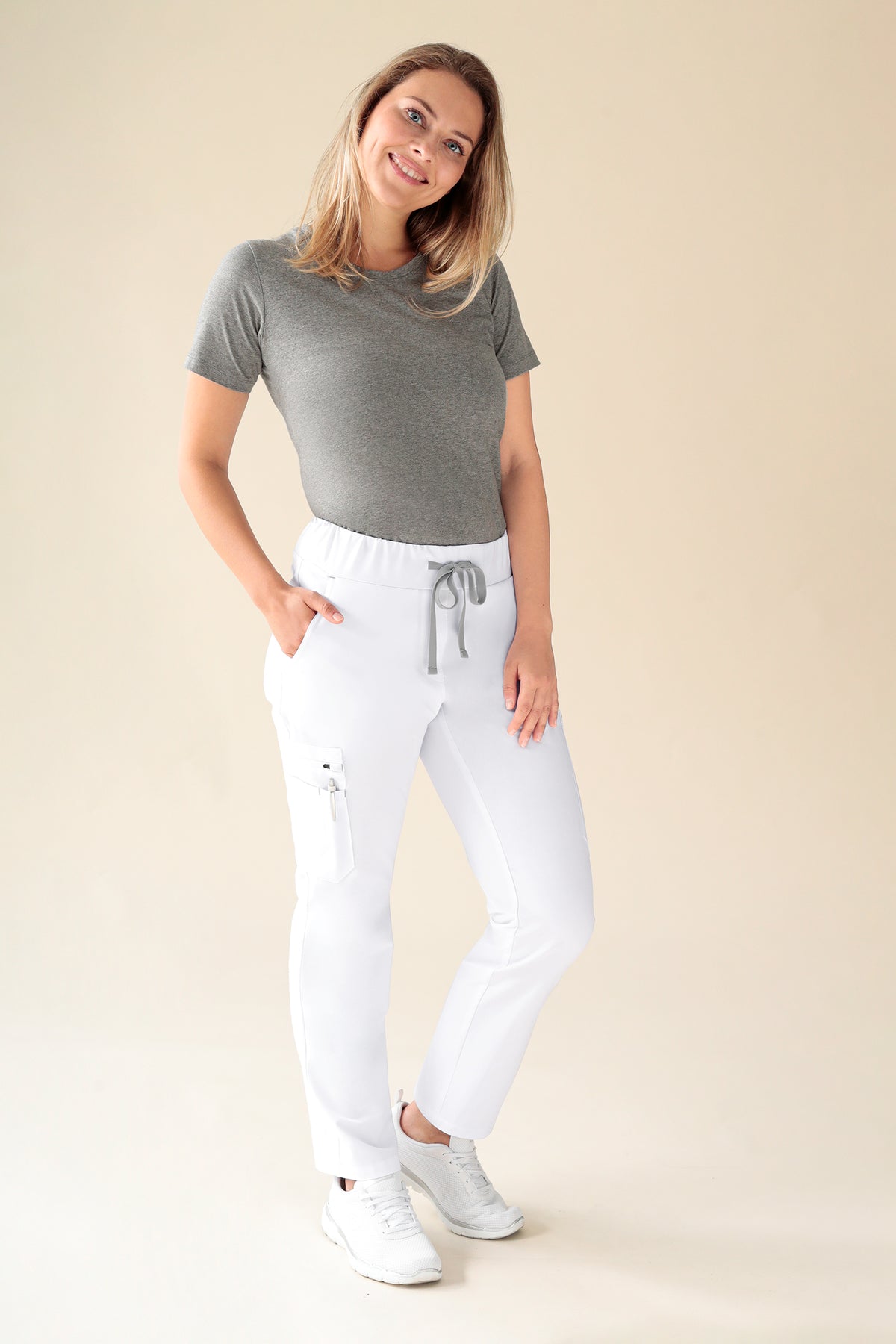 KAERE Hose Damen - gerader Saum Kurzgr. mit Beintaschen weiß