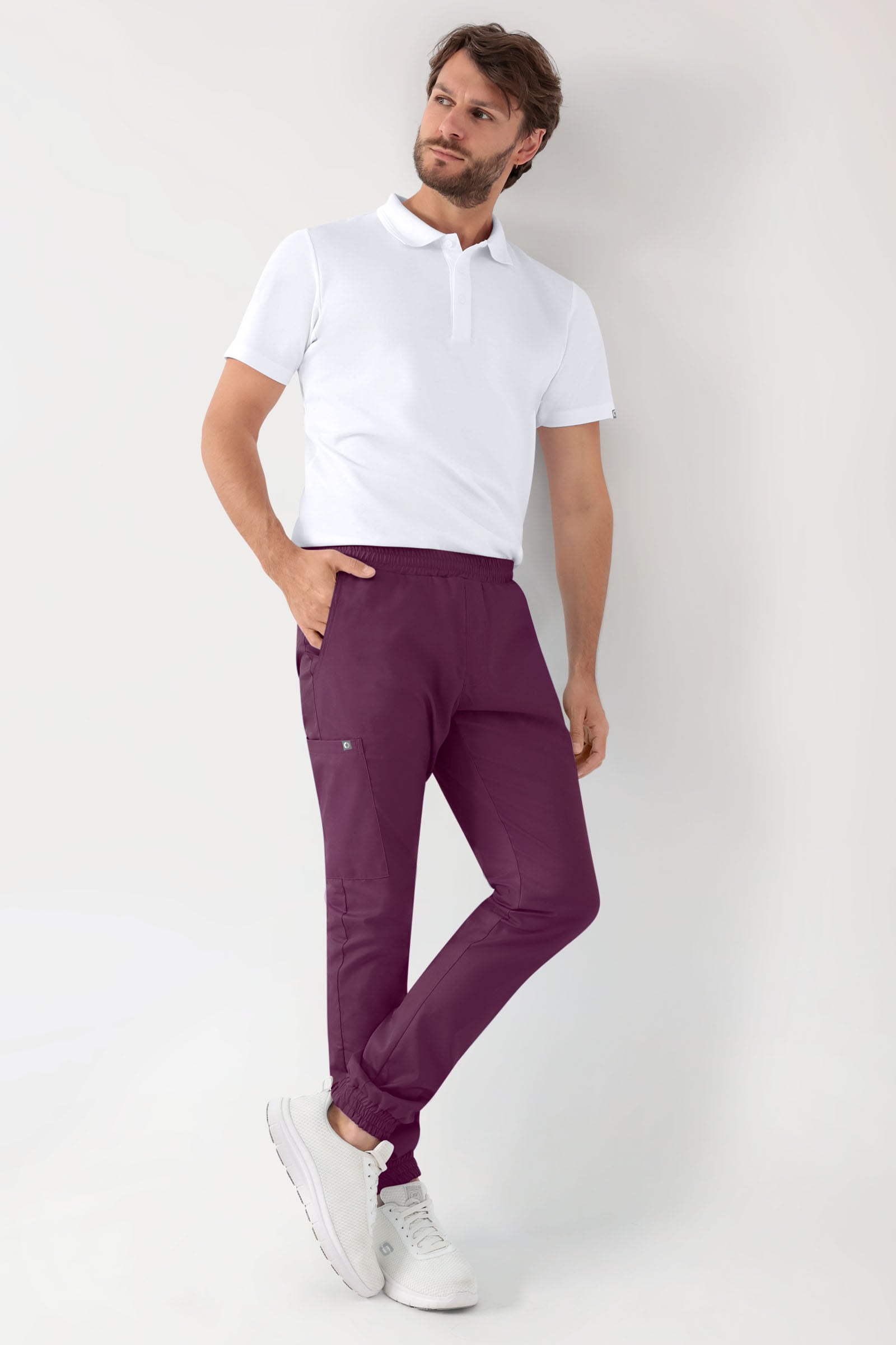GREEN Stretch Hose Herren - Jogpants Style pflaume, Vorderansicht