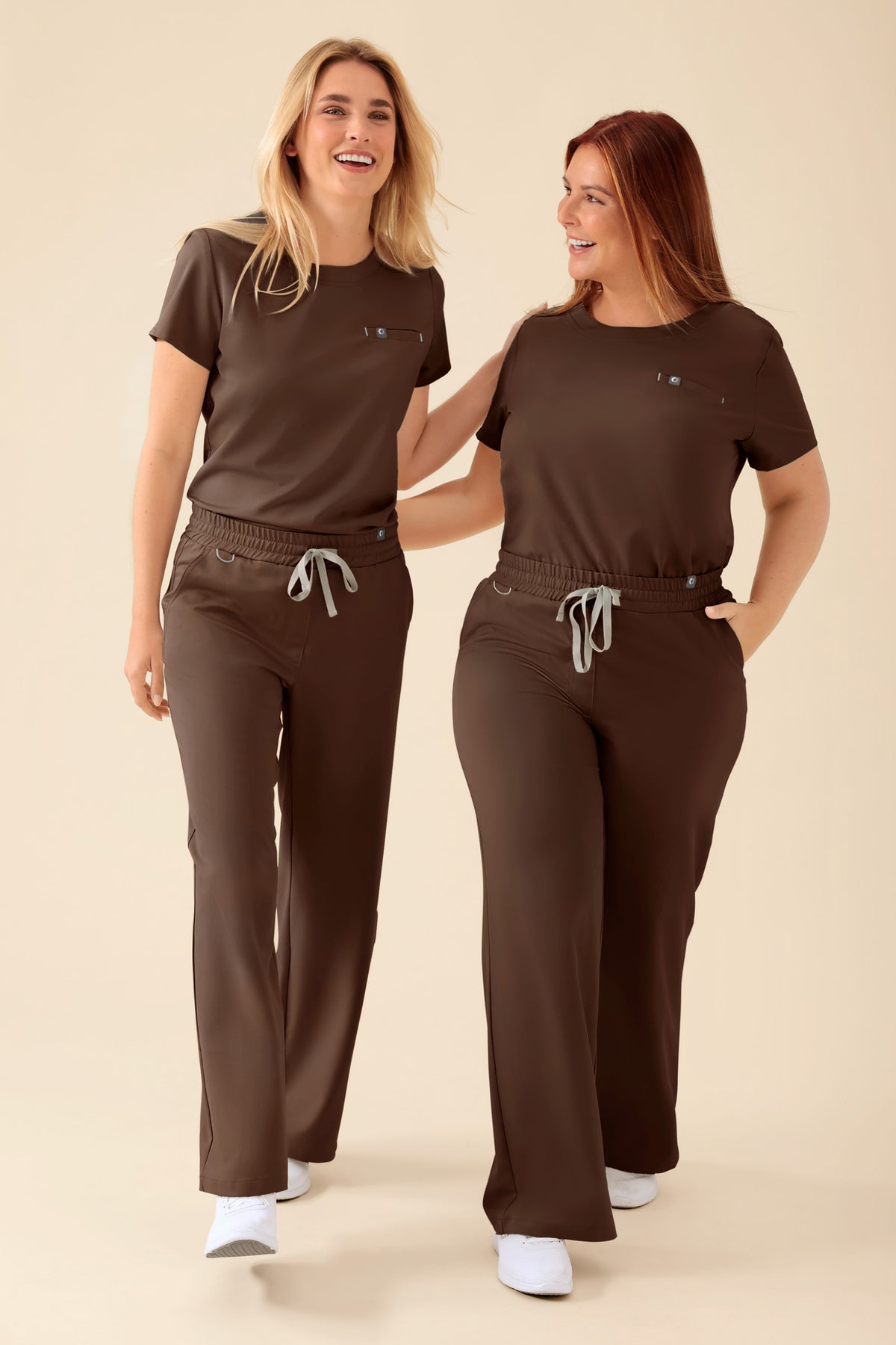 KAERE Shirt Damen - Rundhalsausschnitt coffee, Vorderansicht