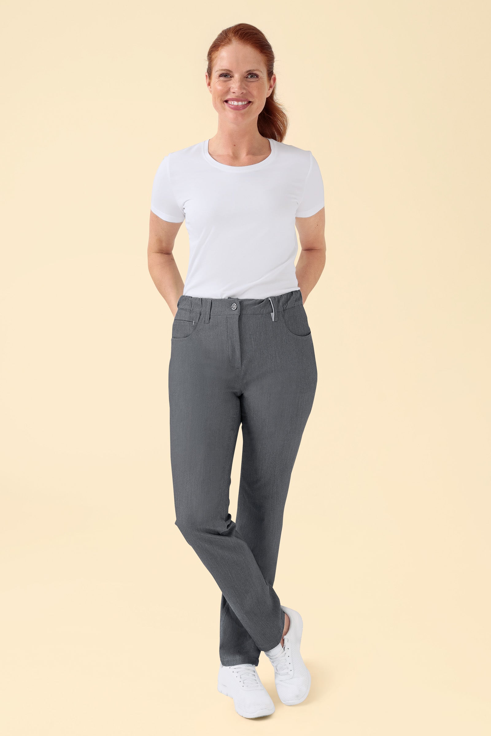 KAERE Hose Damen - 5-Pocket grau melange, Vorderansicht Das Model ist 175 cm groß und trägt Größe S