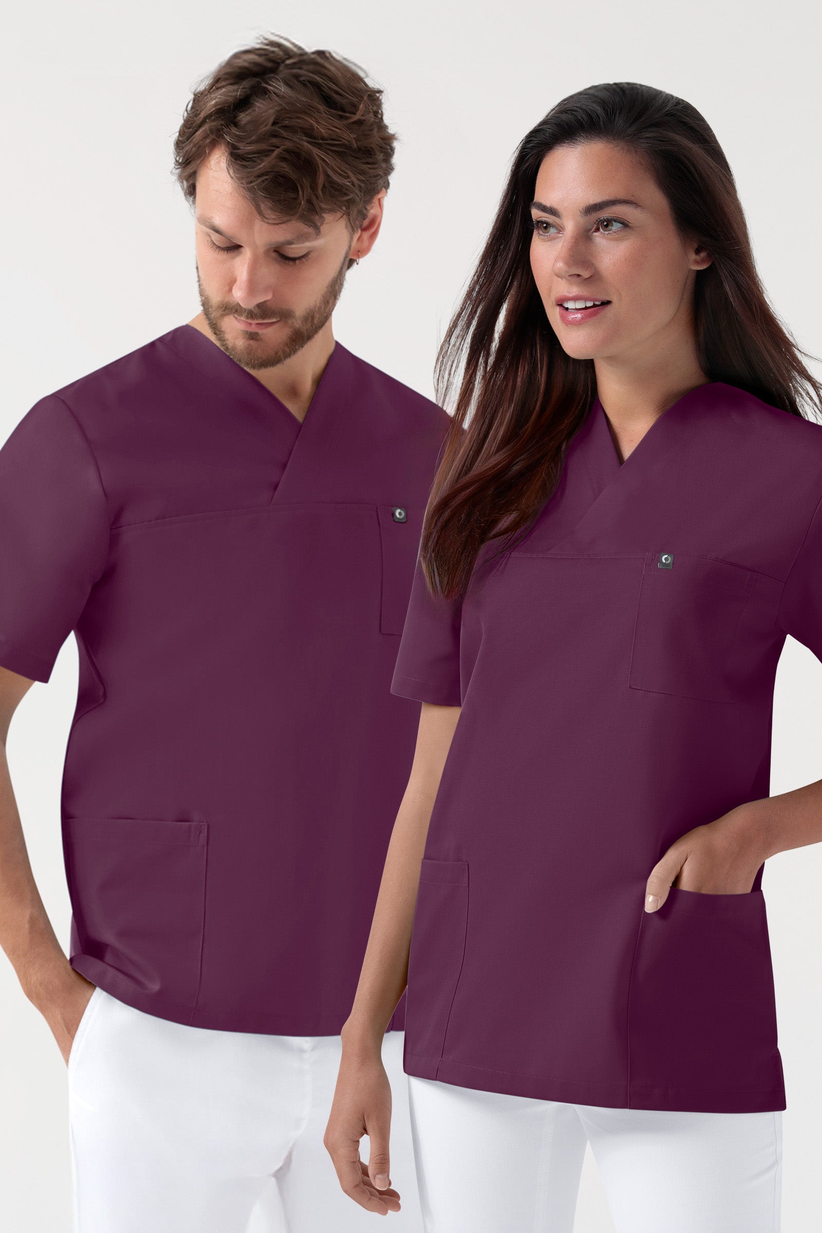 GREEN Stretch Schlupfkasack Unisex - V-Ausschnitt pflaume, Vorderansicht