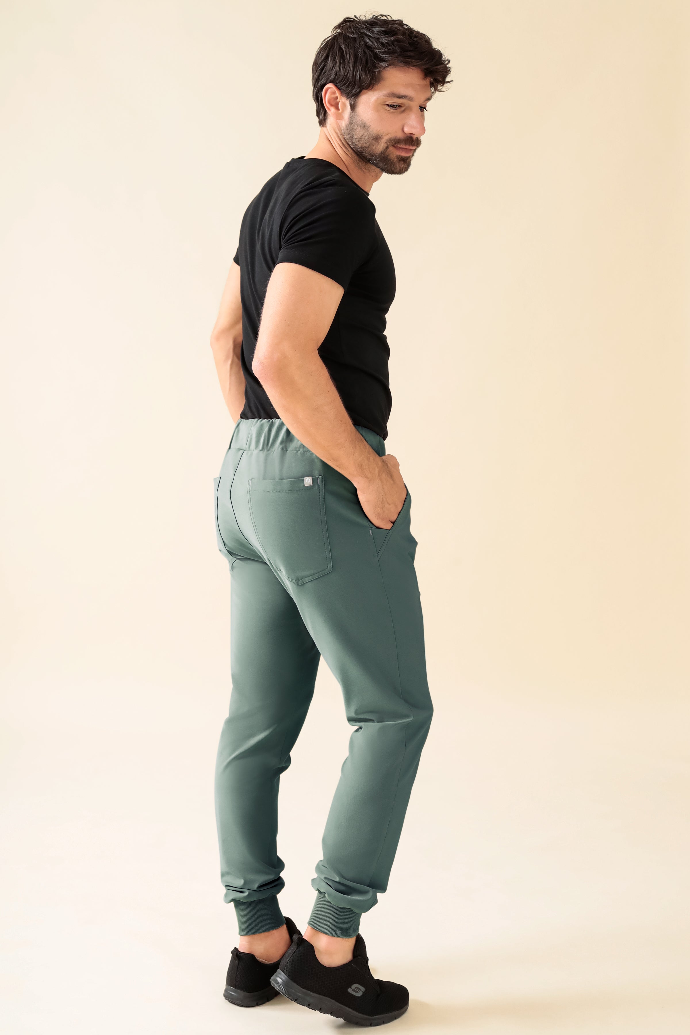 KAERE Hose Herren - Saumbündchen Kurzgr. ohne Beintaschen dunkelgrün