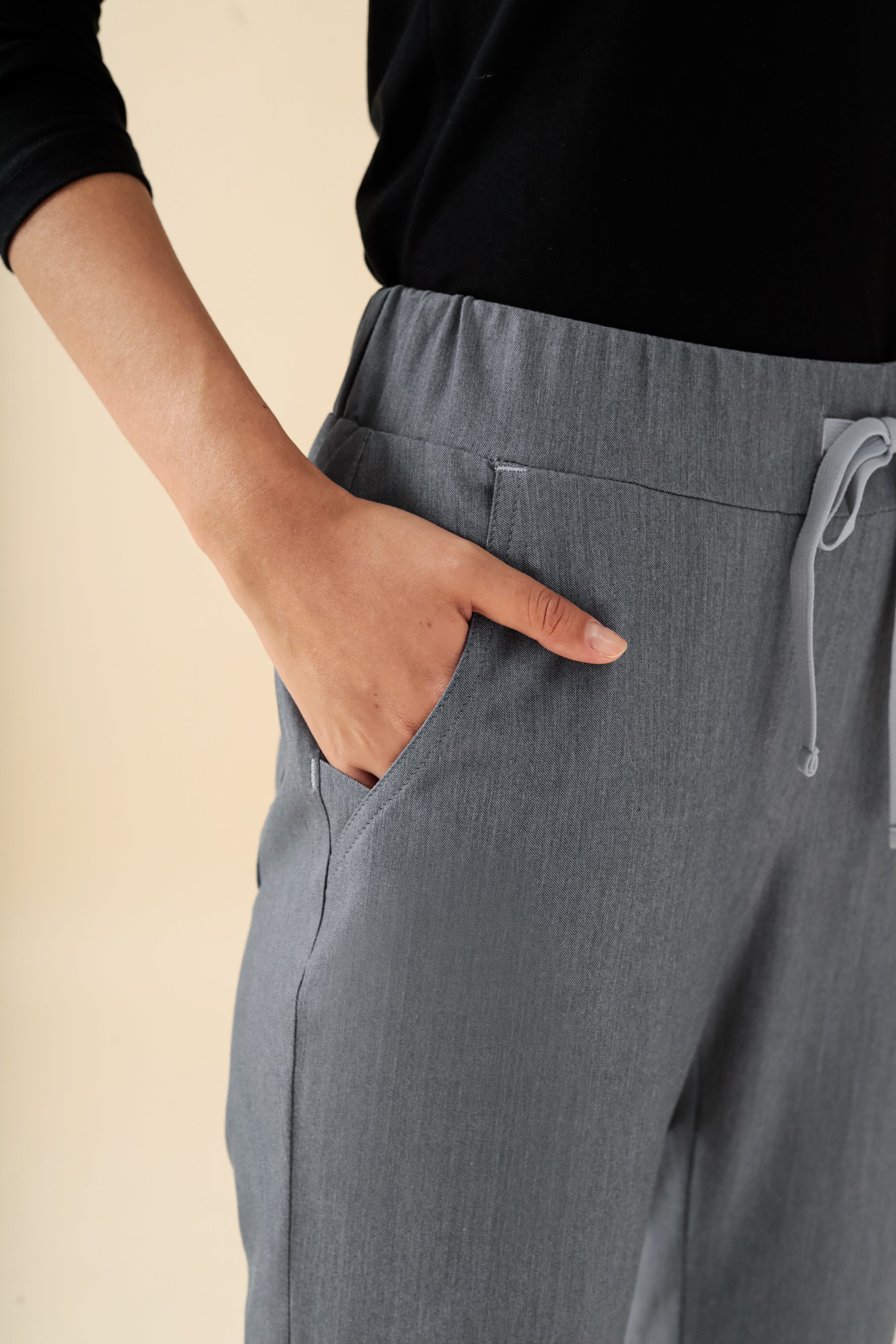KAERE Hose Damen - gerader Saum Kurzgr. ohne Beintaschen grau melange