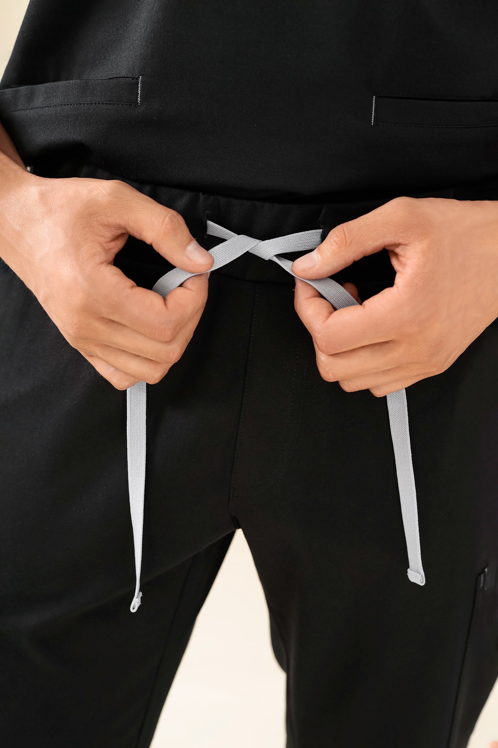 KAERE Hose Herren - Saumbündchen Kurzgr. mit Beintaschen schwarz