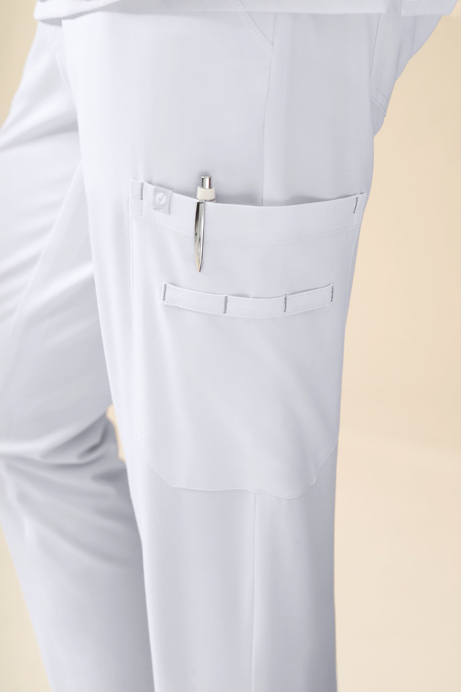 KAERE Hose Herren - gerader Saum mit Beintaschen weiß
