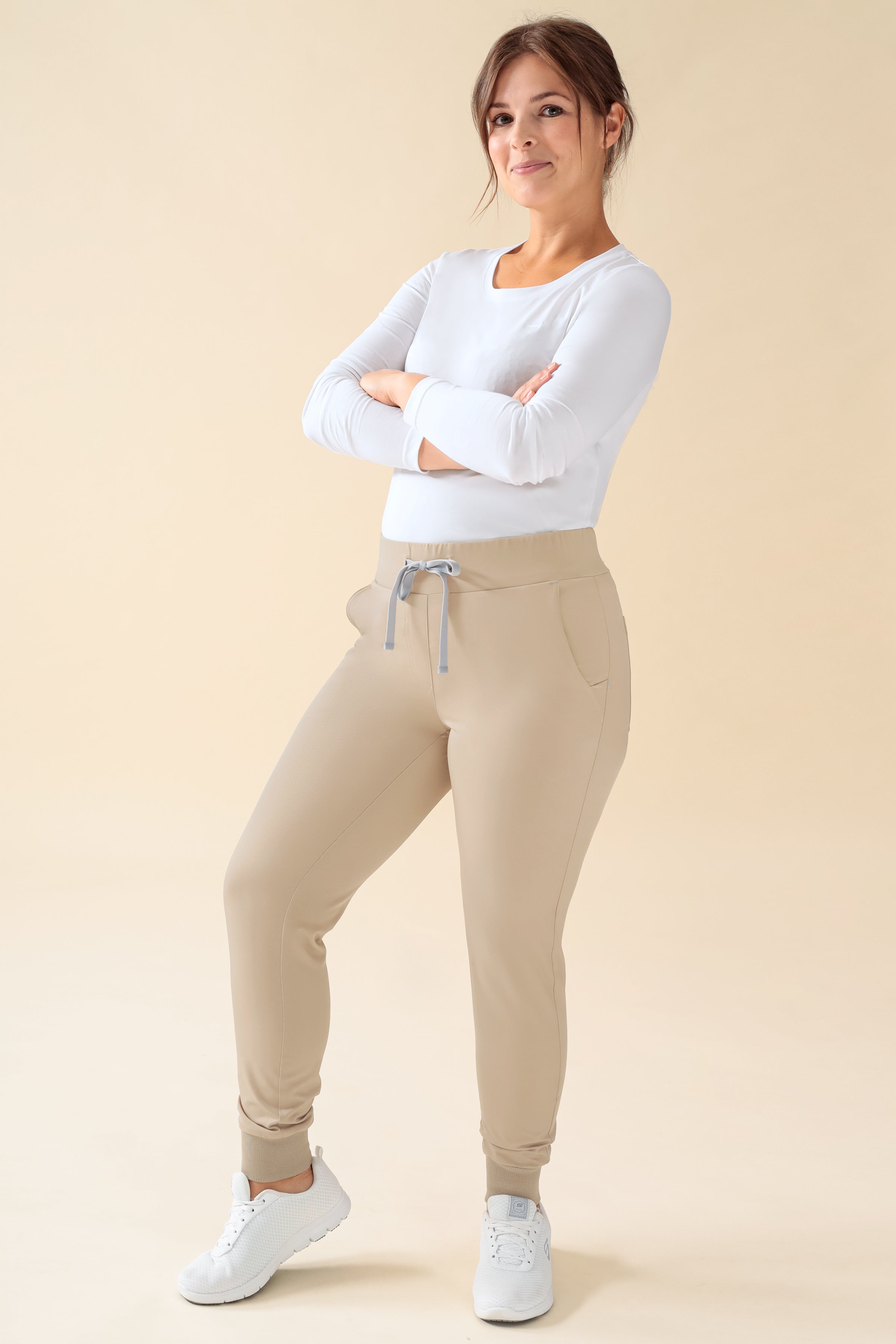 KAERE Hose Damen - Saumbündchen Kurzgr. ohne Beintaschen sand, Vorderansicht 