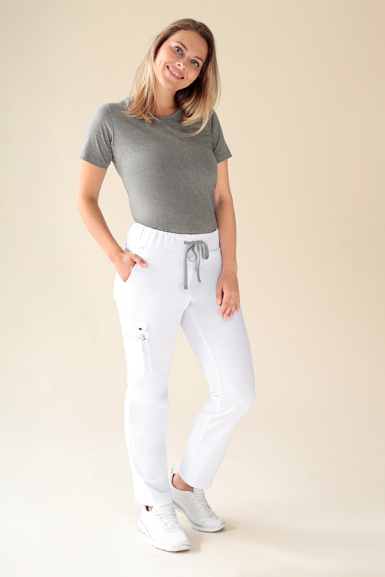 KAERE Hose Damen - gerader Saum Kurzgr. mit Beintaschen weiß