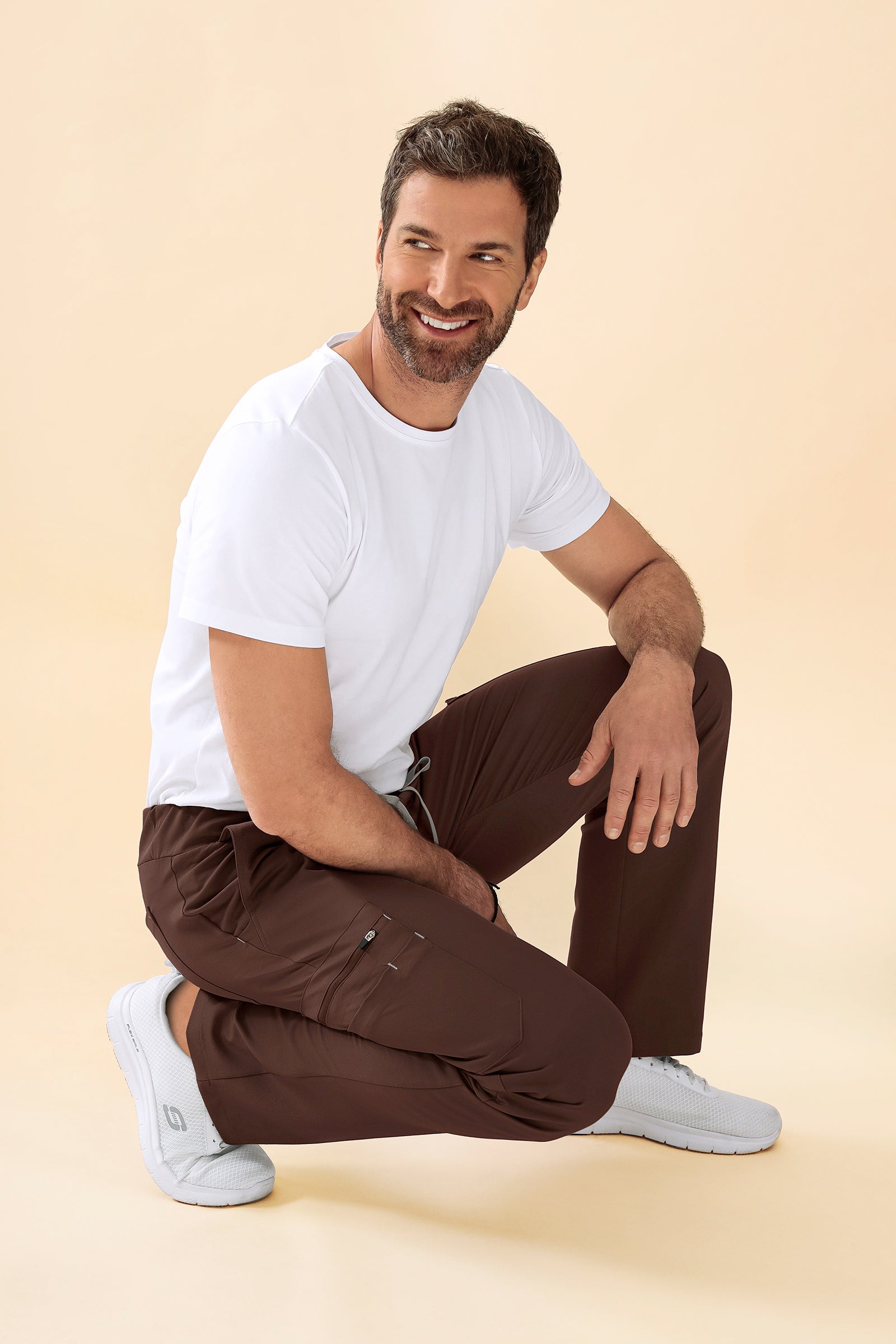 KAERE Hose Herren - gerader Saum mit Beintaschen coffee