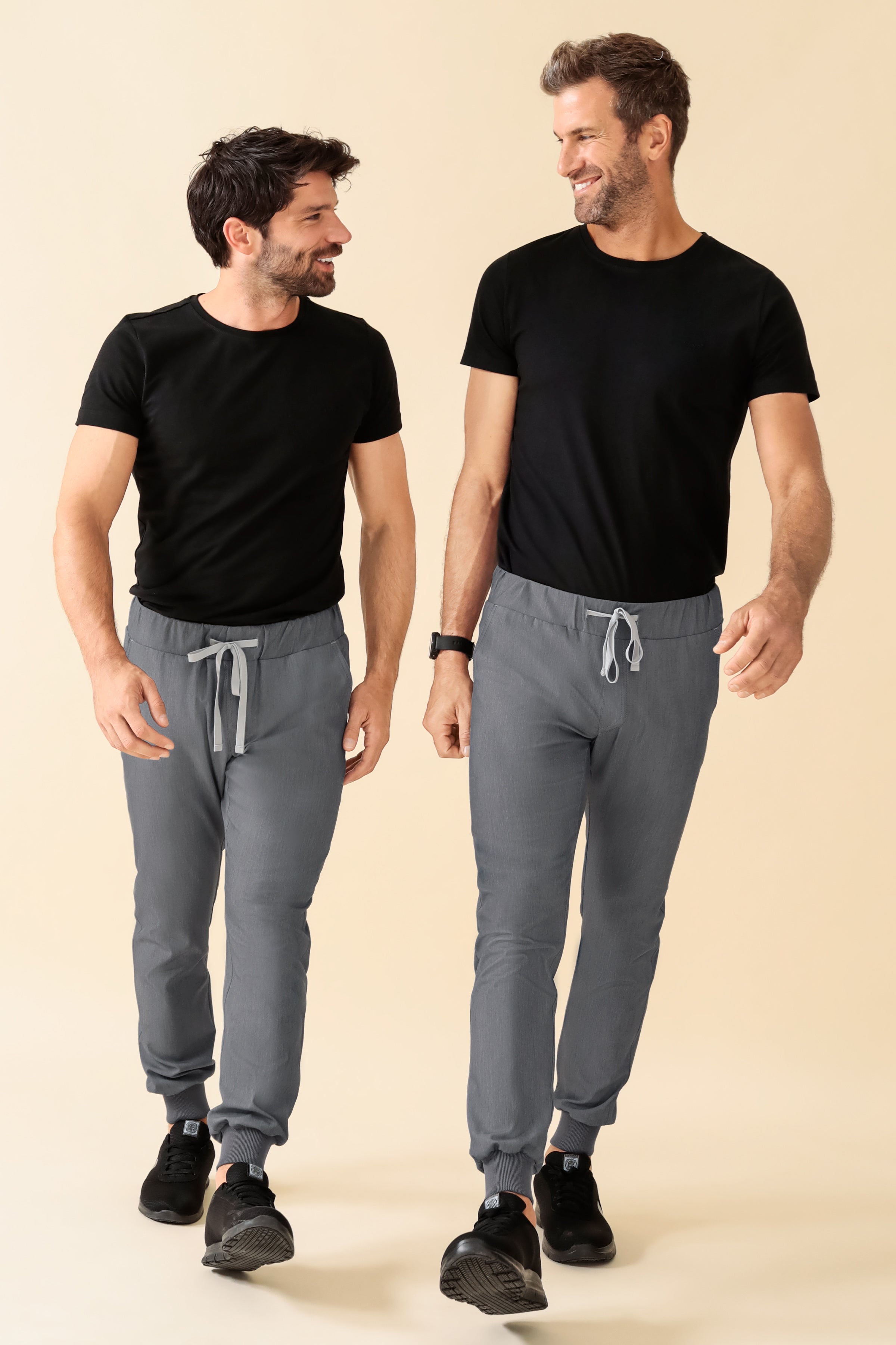 KAERE Hose Herren - Saumbündchen ohne Beintaschen grau melange, Vorderansicht 
