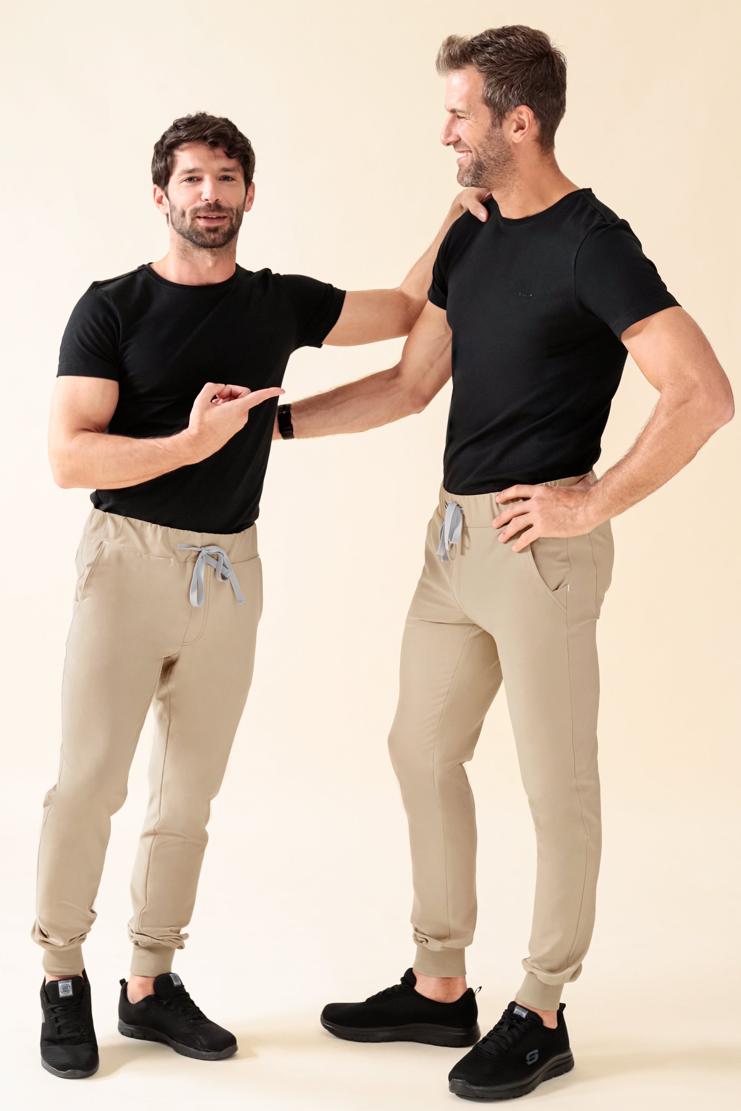 KAERE Hose Herren - Saumbündchen Kurzgr. ohne Beintaschen sand, Vorderansicht 