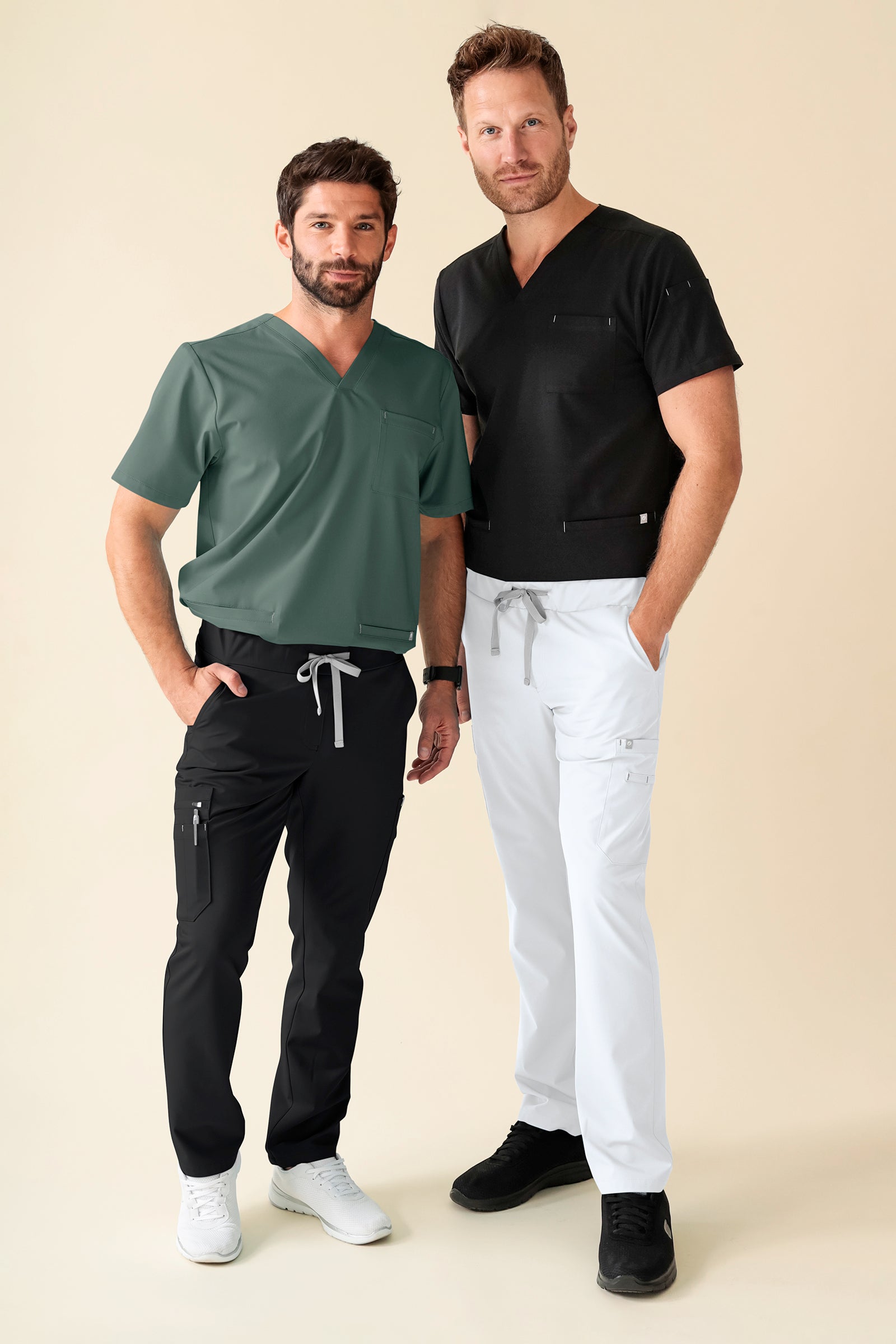 KAERE Hose Herren - gerader Saum Kurzgr. mit Beintaschen schwarz