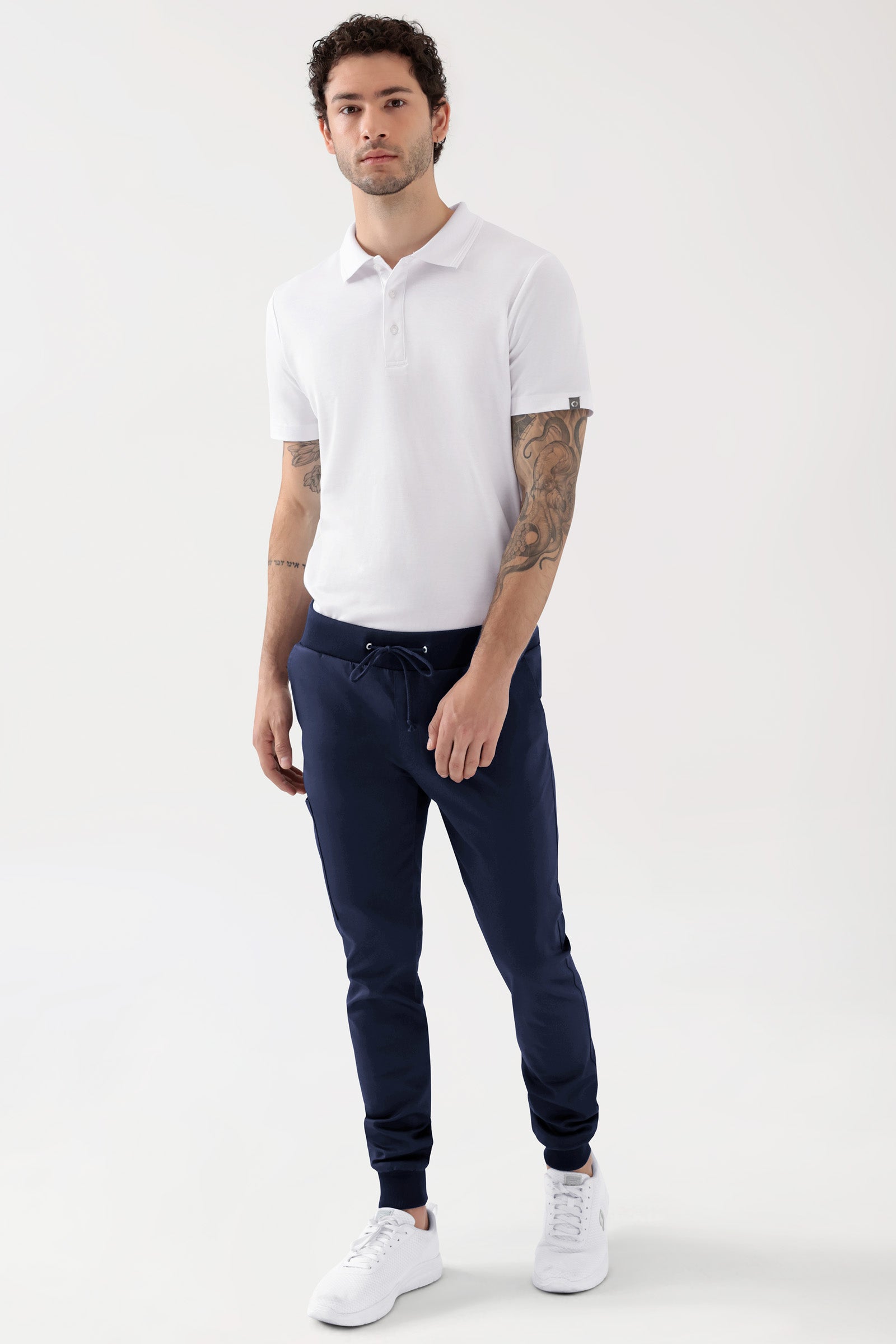 COMFY FLEX Hose Herren - Jogpants navy, Vorderansicht Das Model ist 188 cm groß und trägt Größe M