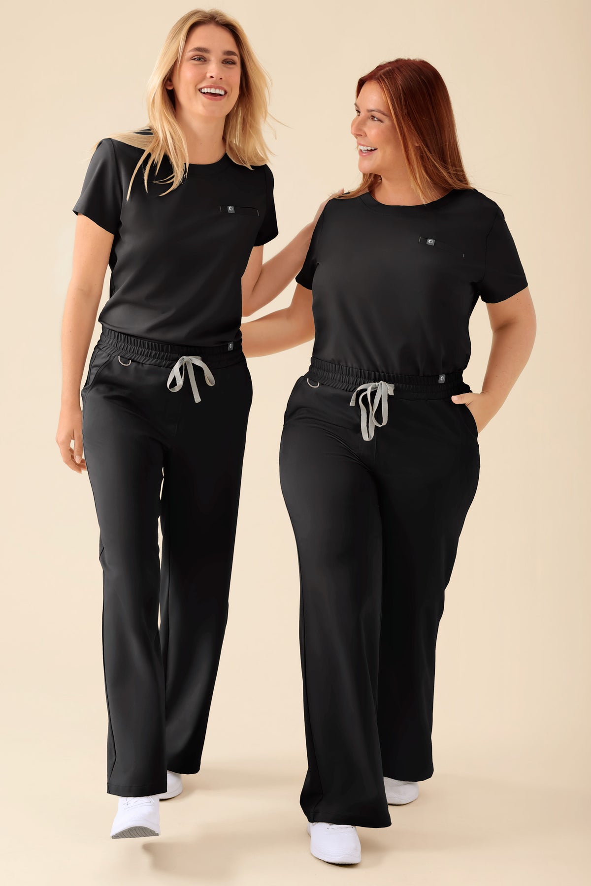 KAERE Hose Damen - weites Bein schwarz, Vorderansicht 